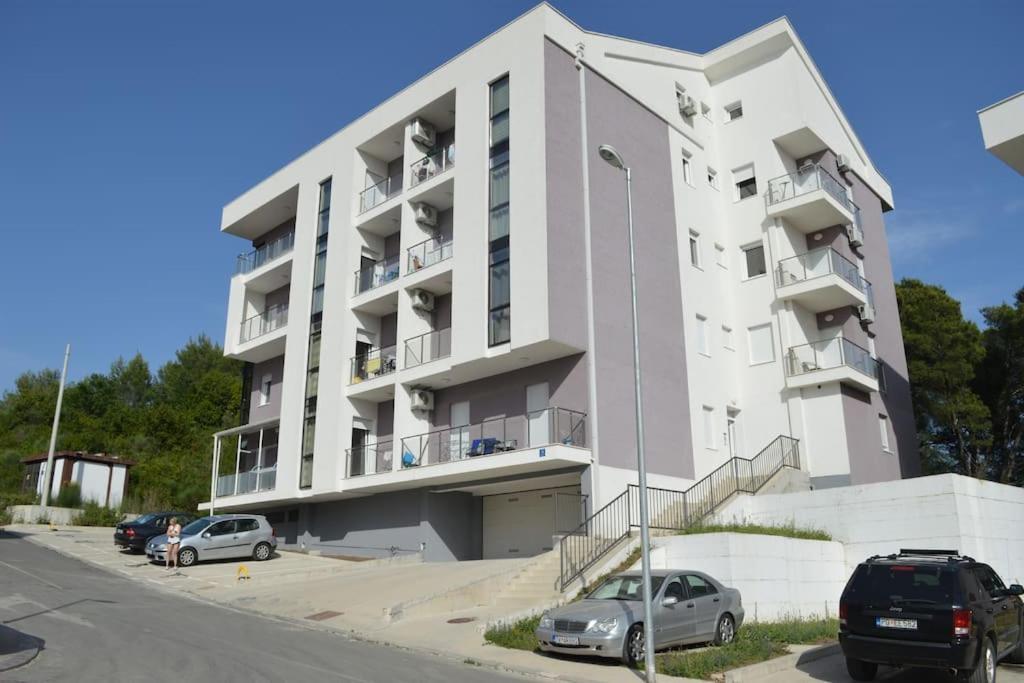 Apartman A&M Tivat Buitenkant foto