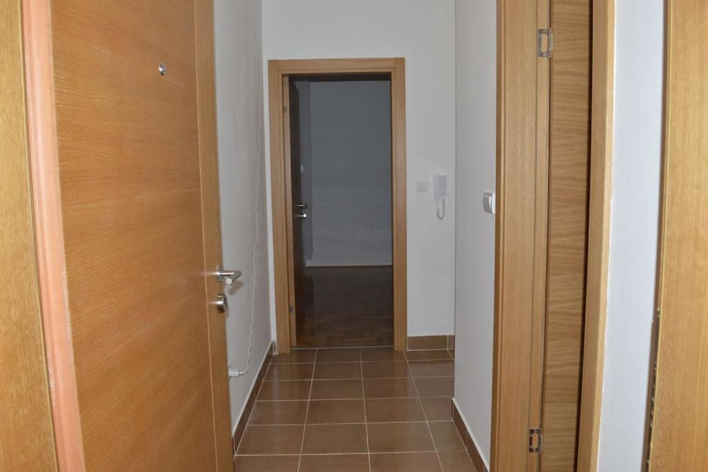 Apartman A&M Tivat Buitenkant foto